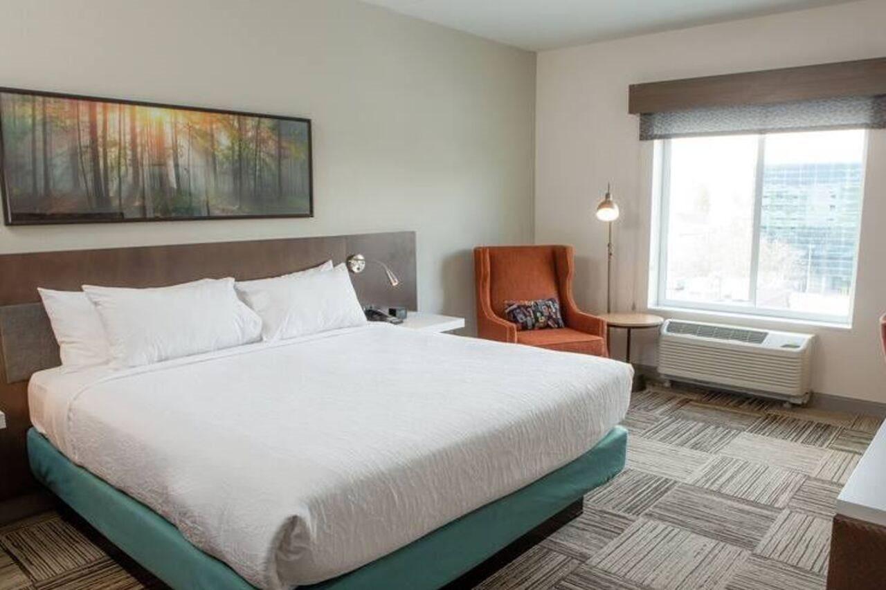 Hilton Garden Inn Corning Downtown Bagian luar foto