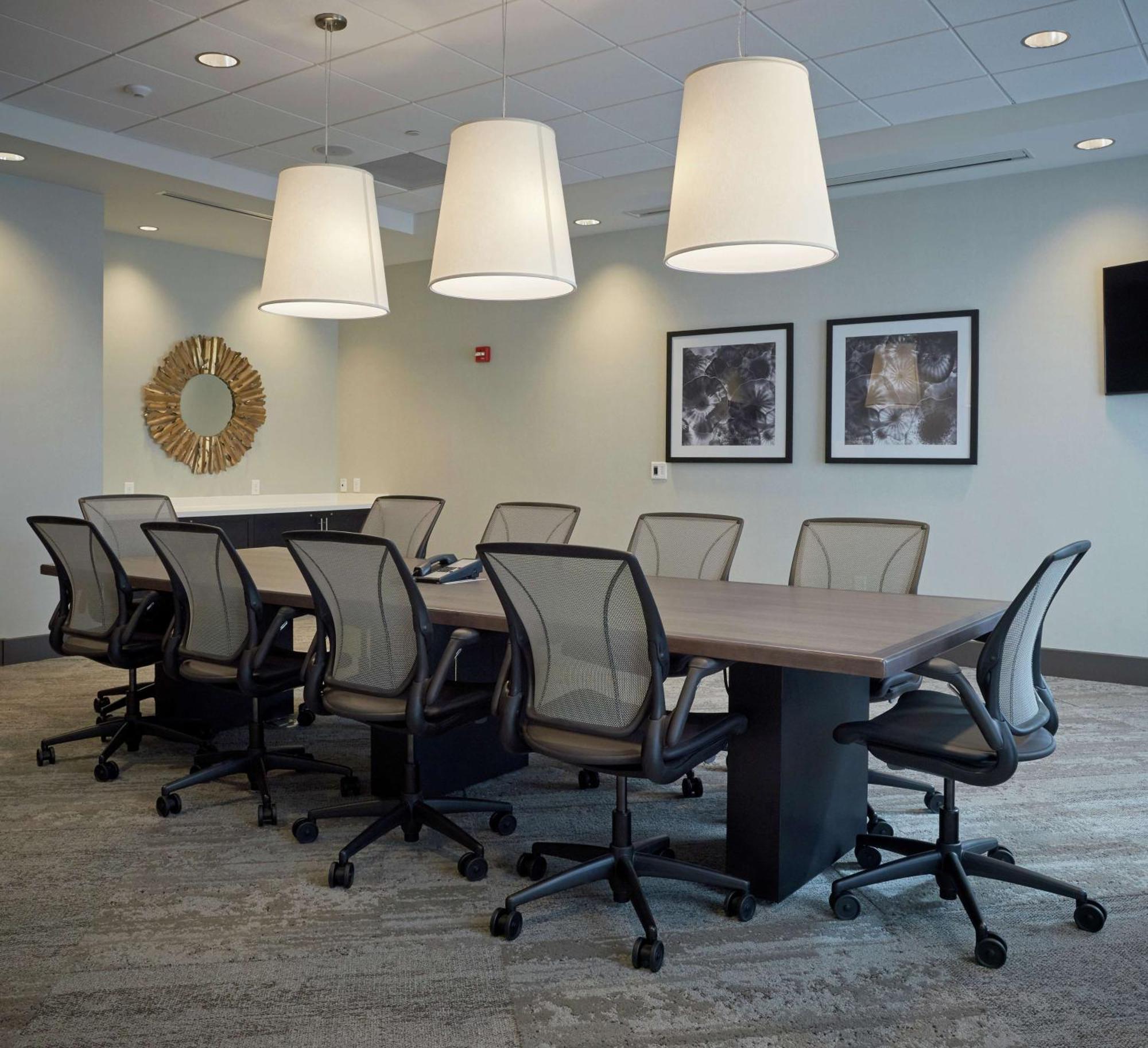 Hilton Garden Inn Corning Downtown Bagian luar foto